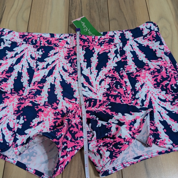 NWT! Lilly Pulitzer Hazelle Stretch Shorts Nauti Navy Beyond The Sea Size 12 - Picture 11 of 14